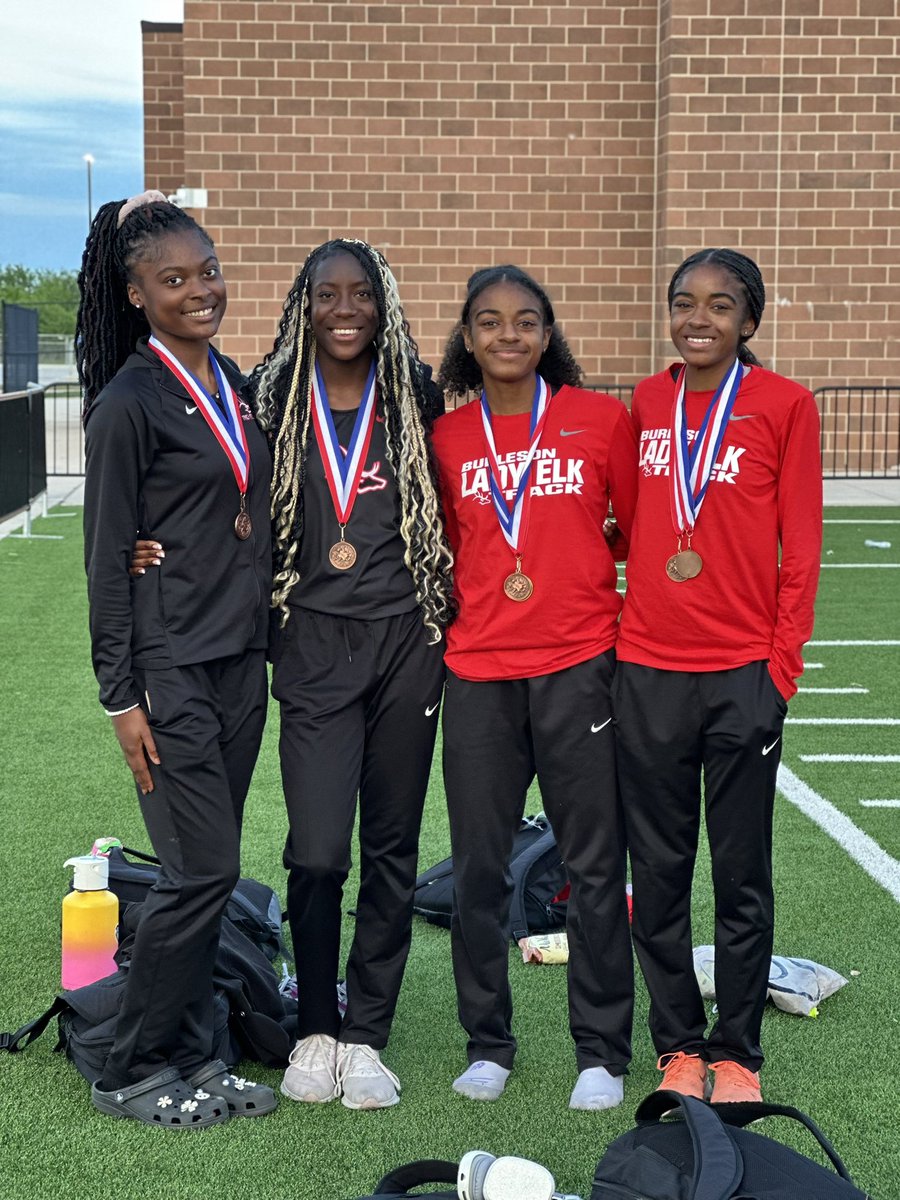Burleson Track & Field (@burlesontrack) on Twitter photo 🚨MEET UPDATE🚨
4x4 will be making another trip to regionals finishing in 3rd in the area!
<a href="/BHSGAthletics/">Burleson HS Girls Athletics</a> <a href="/ElkPrincipal/">Mr. Leek</a> <a href="/BurlesonSports/">Burleson ISD Athletics</a>
#USAGAINSTTHEWORLD 🚨MEET UPDATE🚨
4x4 will be making another trip to regionals finishing in 3rd in the area!
<a href="/BHSGAthletics/">Burleson HS Girls Athletics</a> <a href="/ElkPrincipal/">Mr. Leek</a> <a href="/BurlesonSports/">Burleson ISD Athletics</a>
#USAGAINSTTHEWORLD