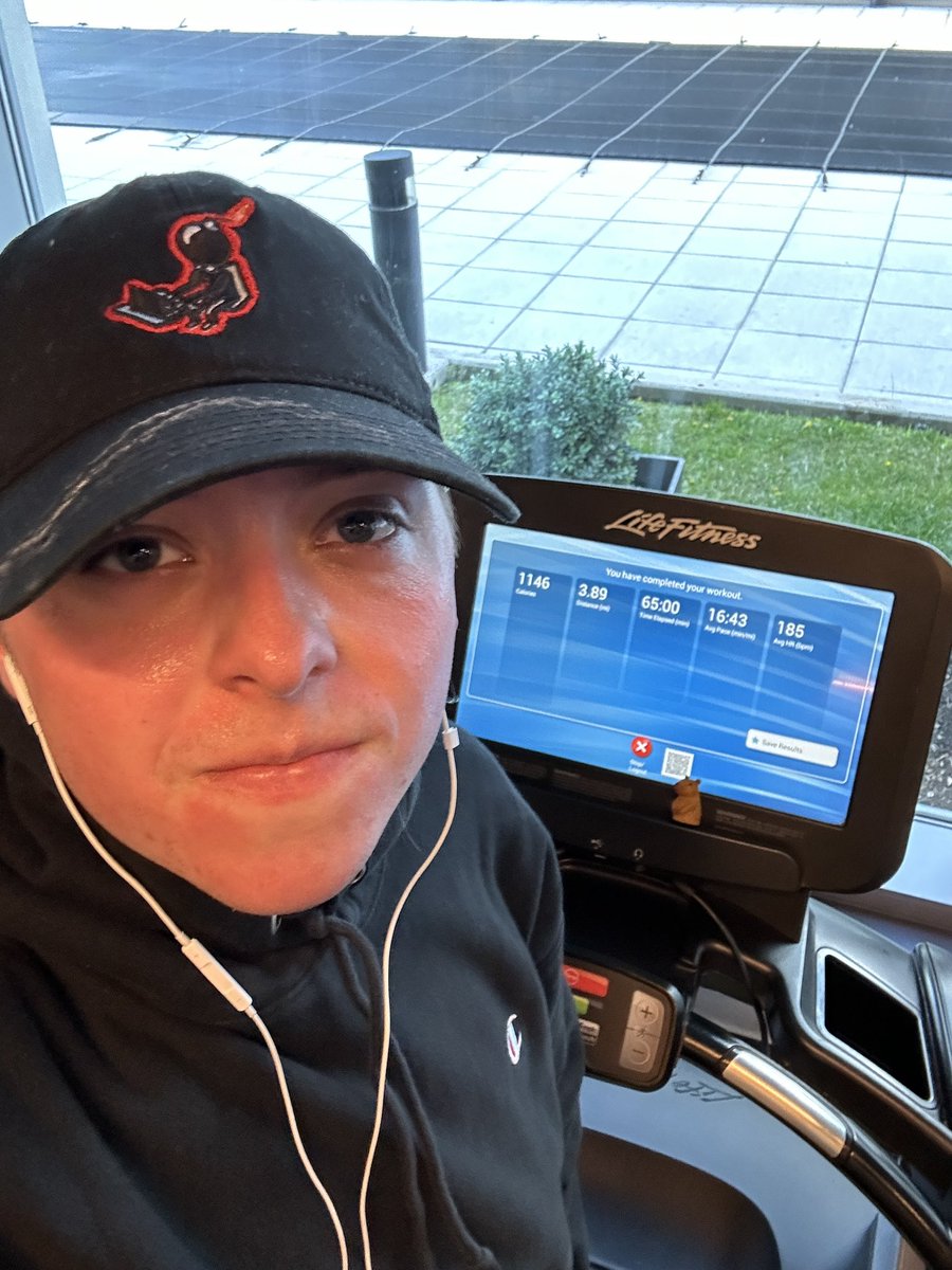 TJHitchings's tweet photo. Day 225-231: 33 weeks in! Weight update: 185 LBS. Down from 300 LBS peak weight. 115 LBS down since August 25th, 2023. UFC Middleweight! Y’all mind if I have the best weekend ever??? Love you guys 🫶 https://t.co/kPVGz0ntt4