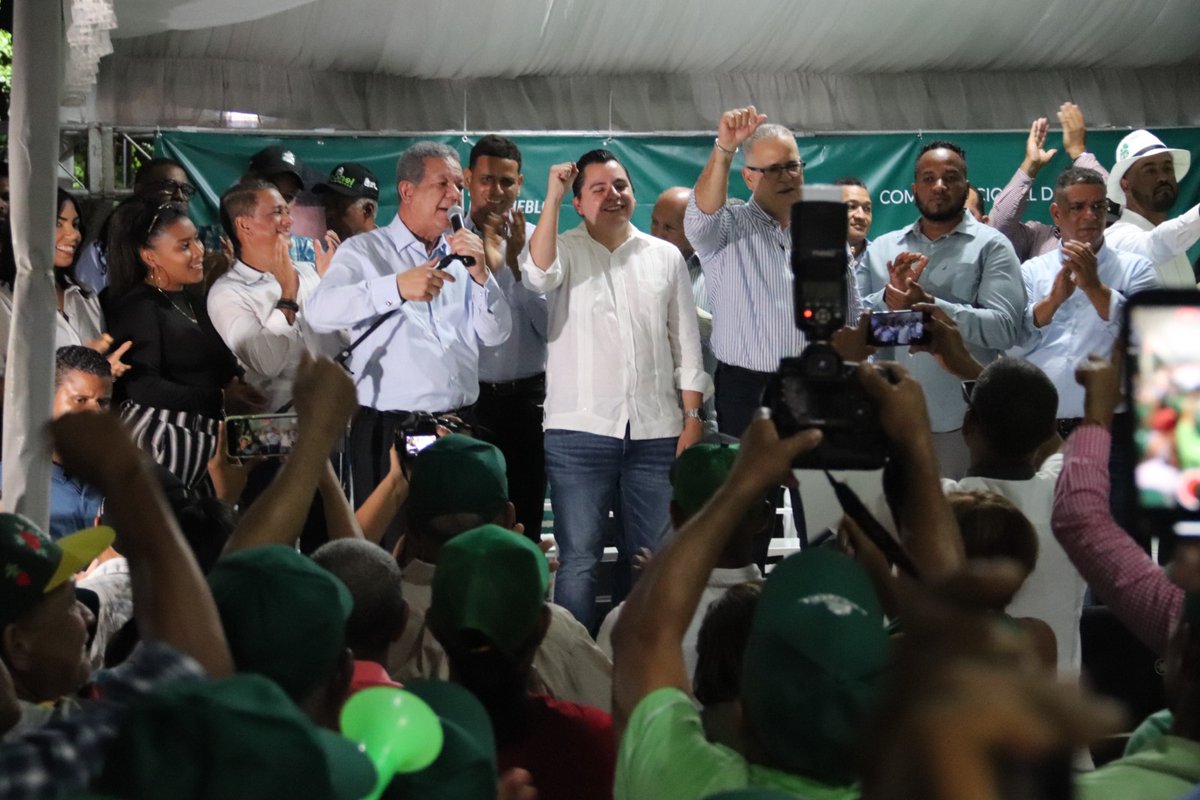 En Juma Bejucal, reconocemos la labor invaluable de nuestros líderes locales, para compartir este momento de reconocimiento y gratitud! #LeonelFernández #Vota3 #FuerzaDelPueblo