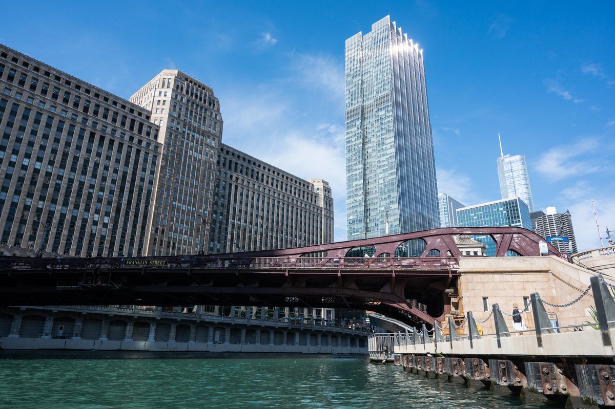 The Chicago River open swim has not yet been approved by the city. buff.ly/3UeCBNz