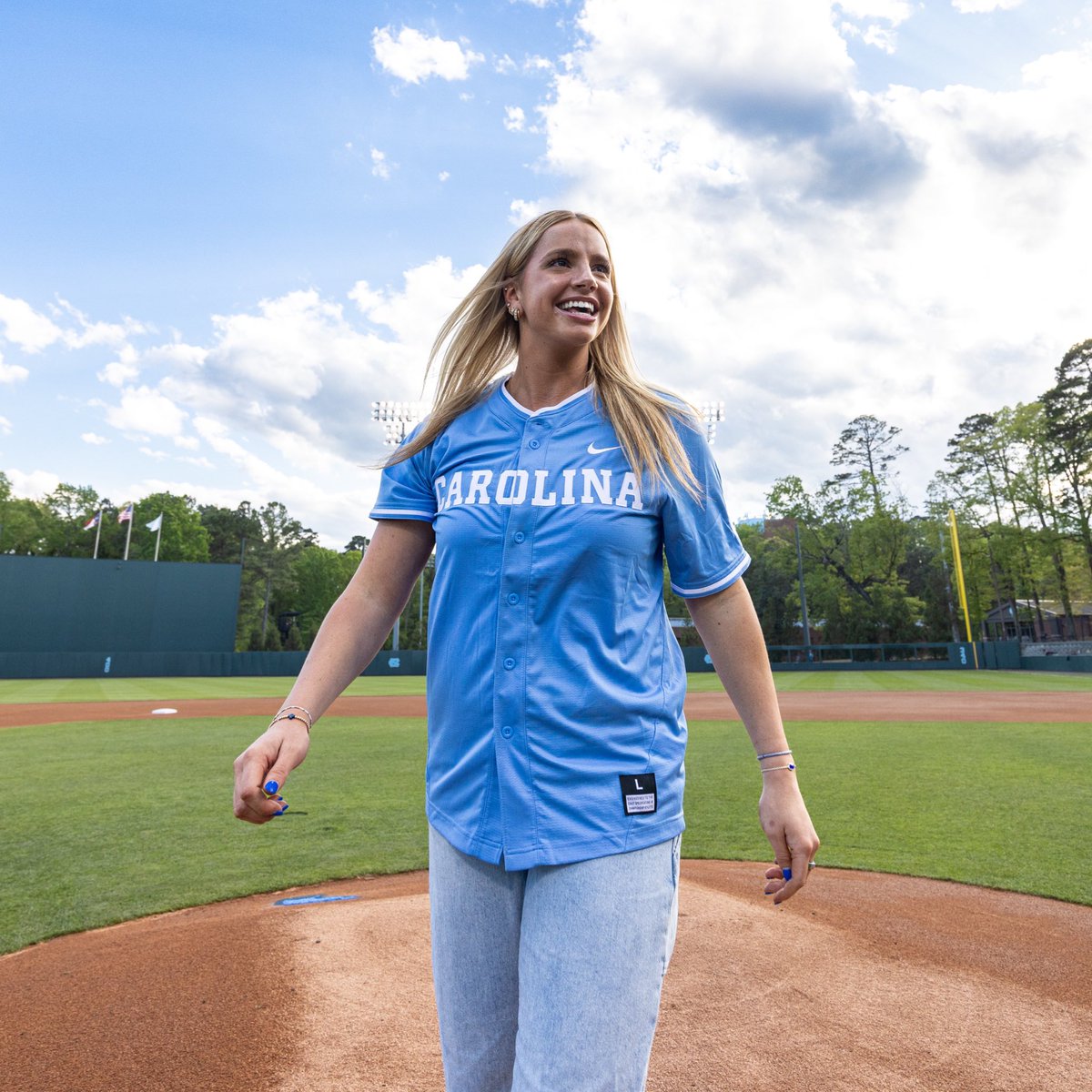 Get you a setter who can do both! #GoHeels