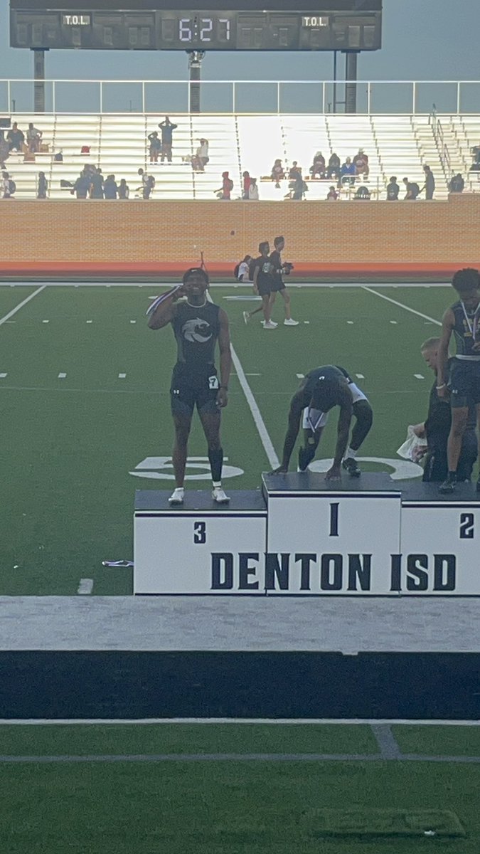 🚨🚨PR Alert🚨🚨 Congratulations to Aiden Sheffield for placing 3rd at our Area Meet w/ a PR time of 21.41 & qualifies for Regionals next week at UTA. @DentonGuyer_FB