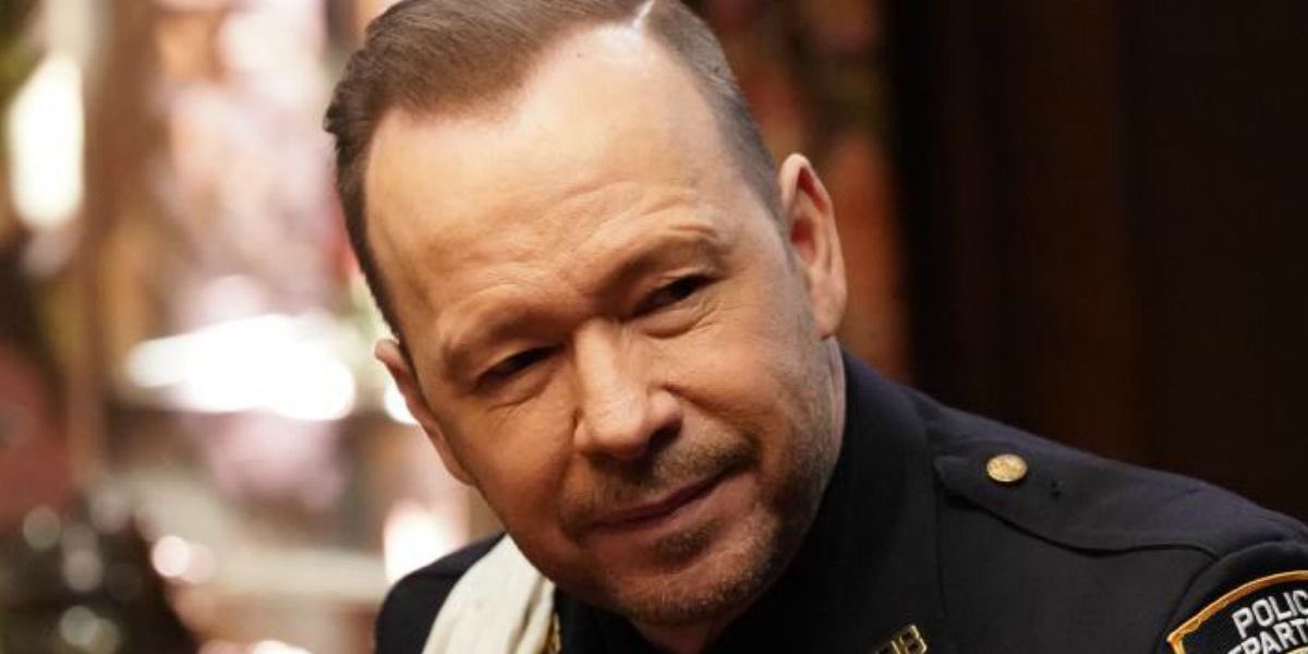 We are less than one hour away from an all new Blue Bloods! Please tweet tweet tweet and use the hashtag #SaveBlueBloods on EVERY tweet!