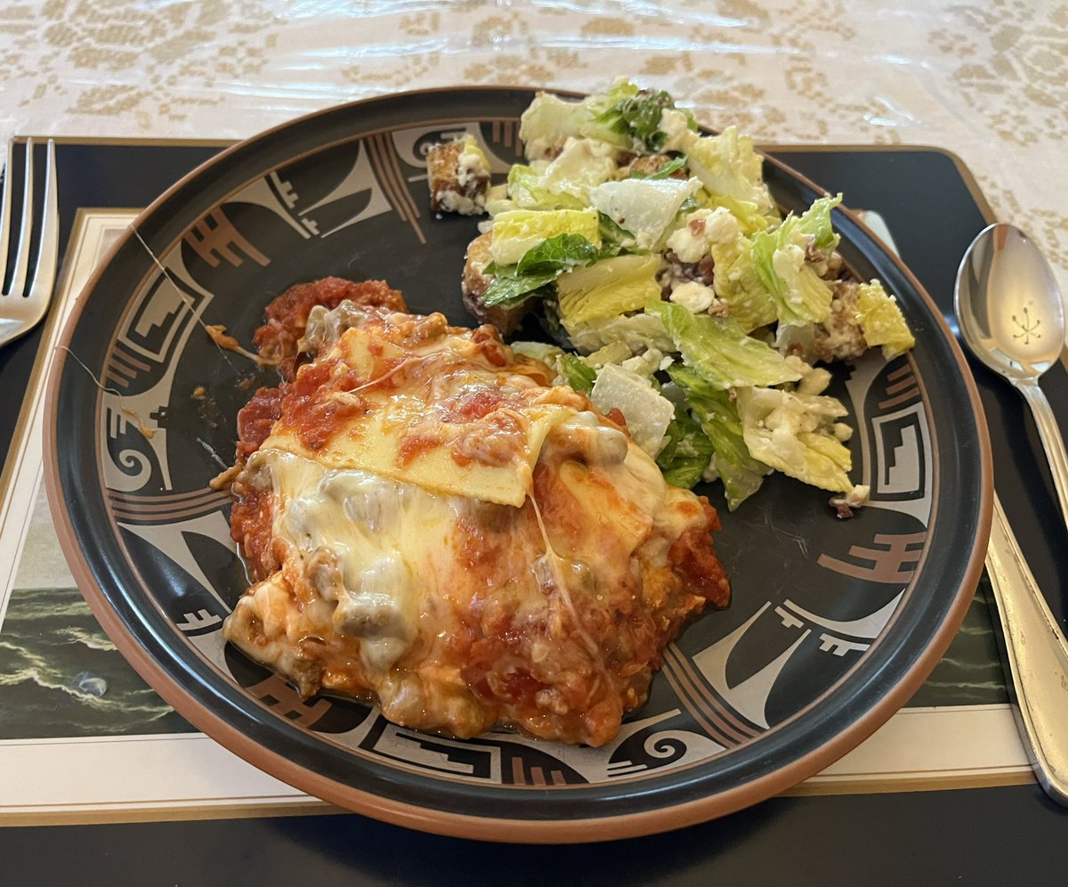 Lasagna and a Caesar salad for dinner tonight! I used jar sauce but it still was pretty good!