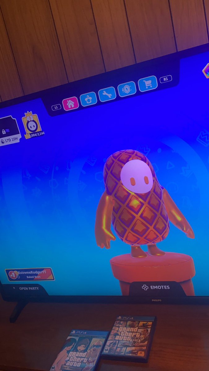 UseCodeRod's tweet image. Crown Rank 43 Unlocked!! #FallGuys