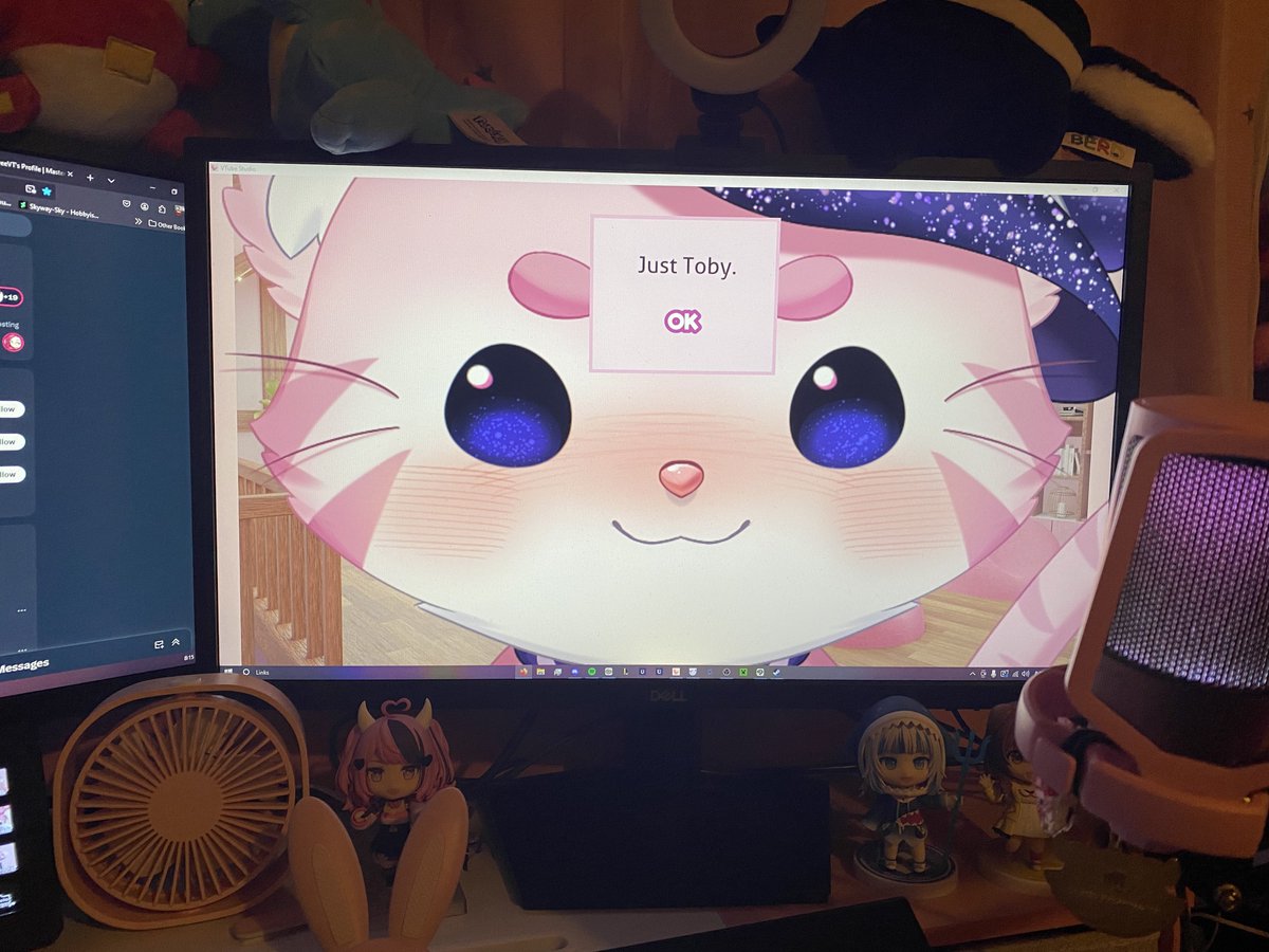 SkylaVT's tweet image. I came back after eating and I still had the VTube studio multiplayer open with my friend (I was gonna come back to like chill with him) and this is what I come back to 😭

Thank you @VeeManager