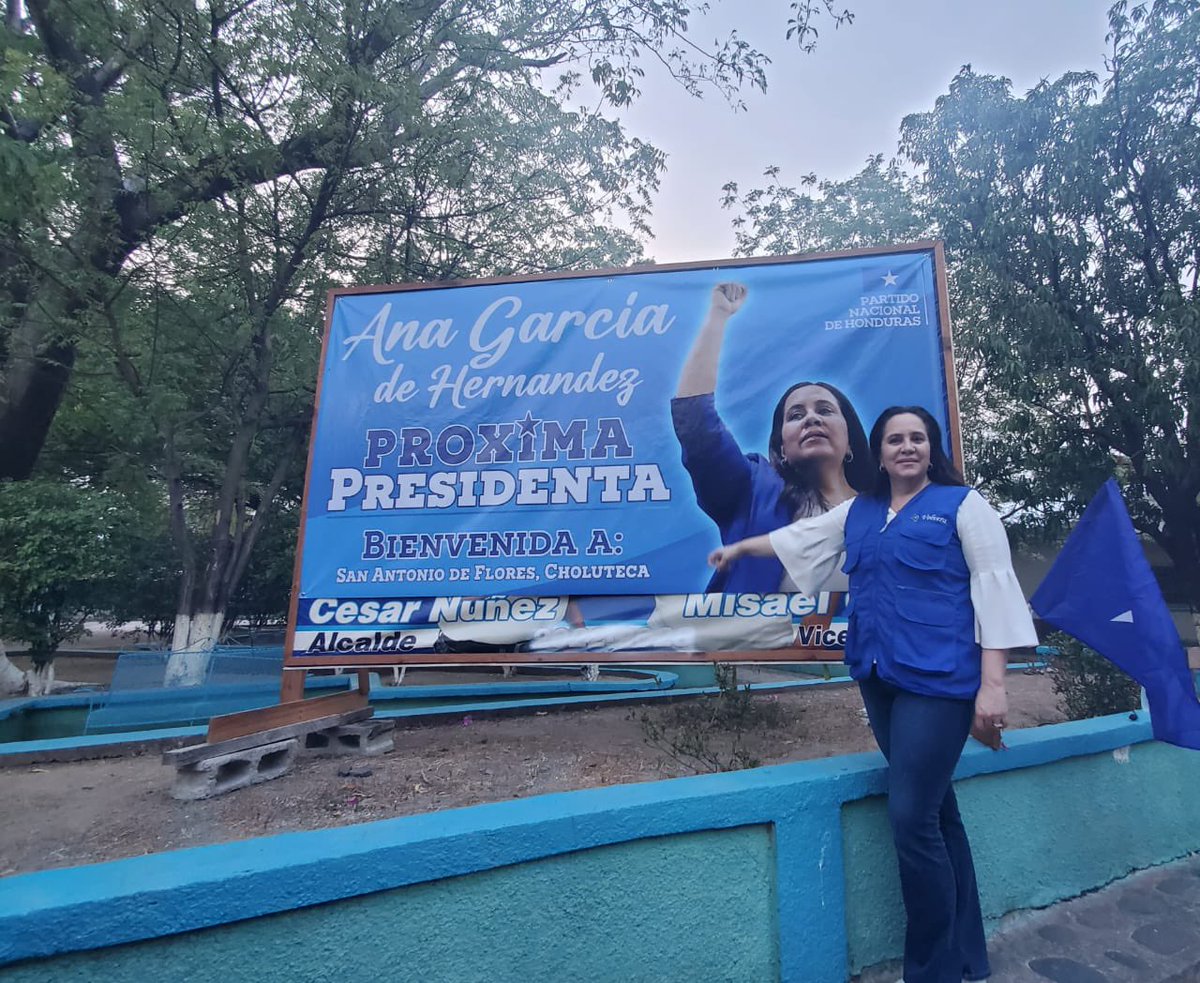 🔵 Gracias San Antonio de Flores por recibirme y permitirme escucharles. Vamos a trabajar juntos y apoyar desde la Presidencia este hermoso Municipio. Gracias Alcalde Cesar Nuñez por recibirme ayer y por sus palabras de cariño y solidaridad a mi @JuanOrlandoH y nuestra…