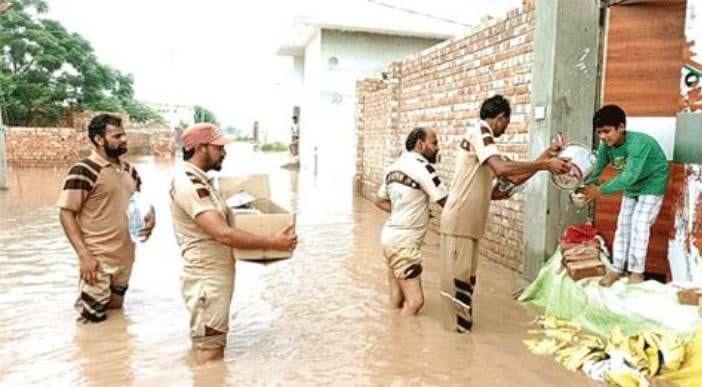 Dera Sacha Sauda has been doing many works for the welfare of humanity under the guidance of the most revered Saint Dr MSG Insan. #DisasterManagement is also one of them, under which every possible help is provided to the people affected by natural disasters.

Saint Dr MSG Insan