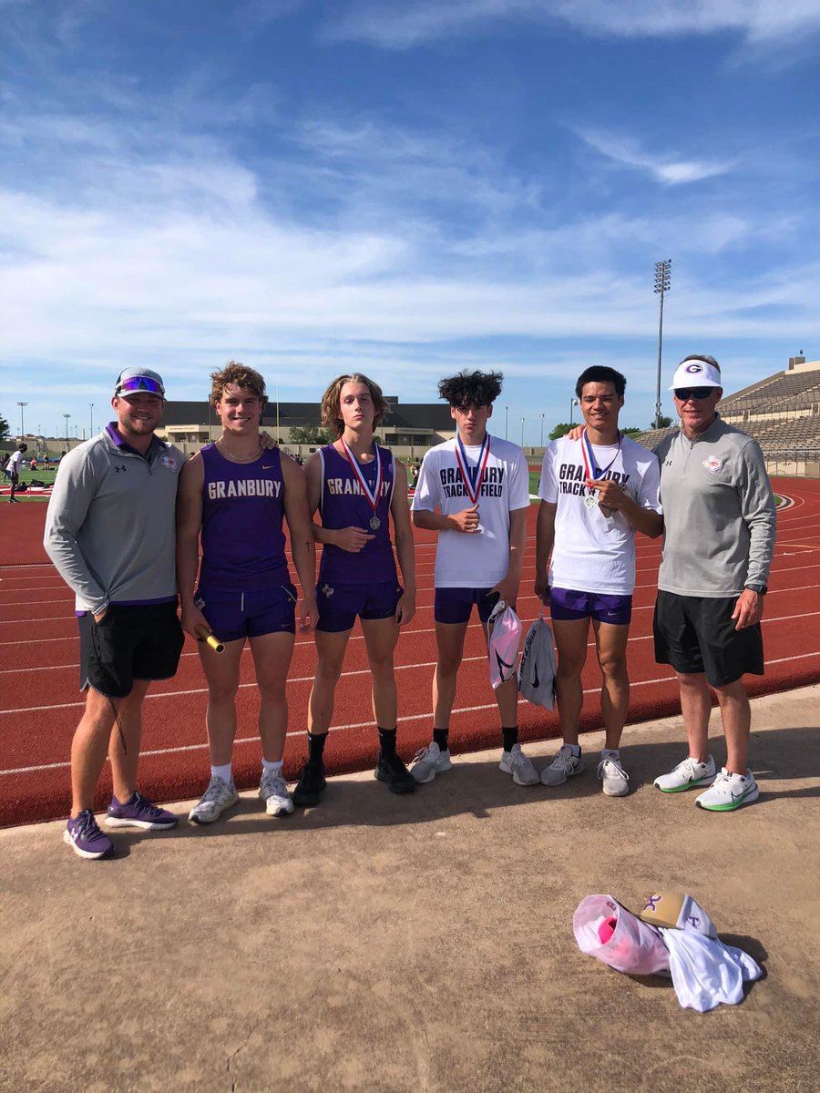 GISD_Sport's tweet photo. 4x100 Regional Qualifier!!!
#PurpleReign https://t.co/j1mlWeTZtR