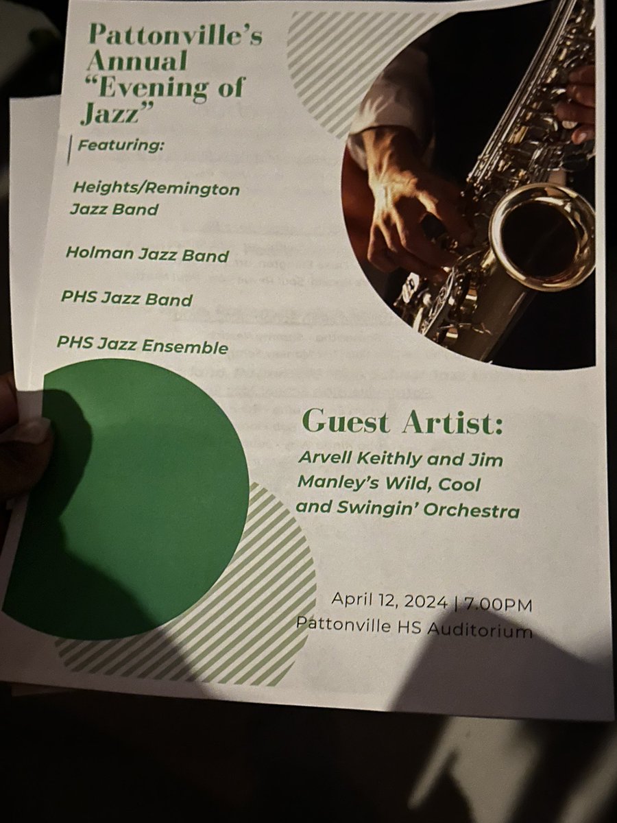 Enjoying the phenomenal sounds of the award winning, PHS Jazz Ensemble tonight at Pattonville ‘s Annual “Evening of Jazz”.  Our students and staff put on an outstanding night of jazz  for our parents and community tonight! Go Pirates! 💚