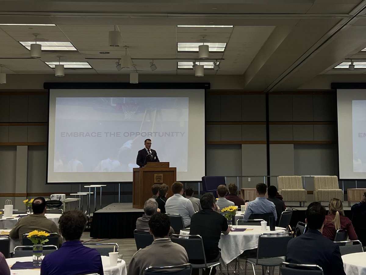 LorasSMG's tweet photo. The 5th Annual Loras College Sport Business Symposium was a huge success!! We would like to thank our opening and closing panelists and most importantly our keynote speaker! @cdecker23 🎤
This event would not have been possible without the Sport Business Club and Anne Marx🙌🏻 https://t.co/g66gc90kRi