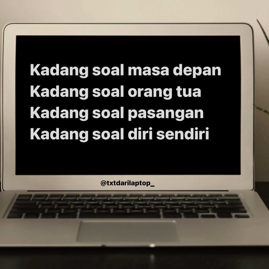 memeunivrse's tweet photo. isi pikiran banyak kadang nya https://t.co/gmrz7mOdiP