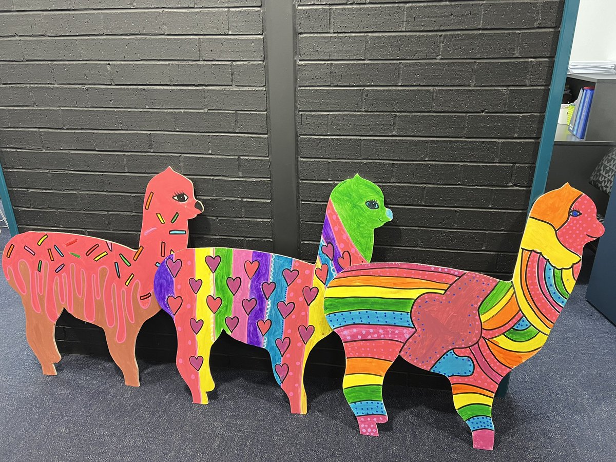 KylieSibley16's tweet photo. If you’re heading to the Hawkesbury Show during the holidays, keep an eye out for our stunning Lulu the Alpacas, designs and painting done by our talented students at Bligh Park PS #BPPS @NSWEducation https://t.co/onZxXhkMVw