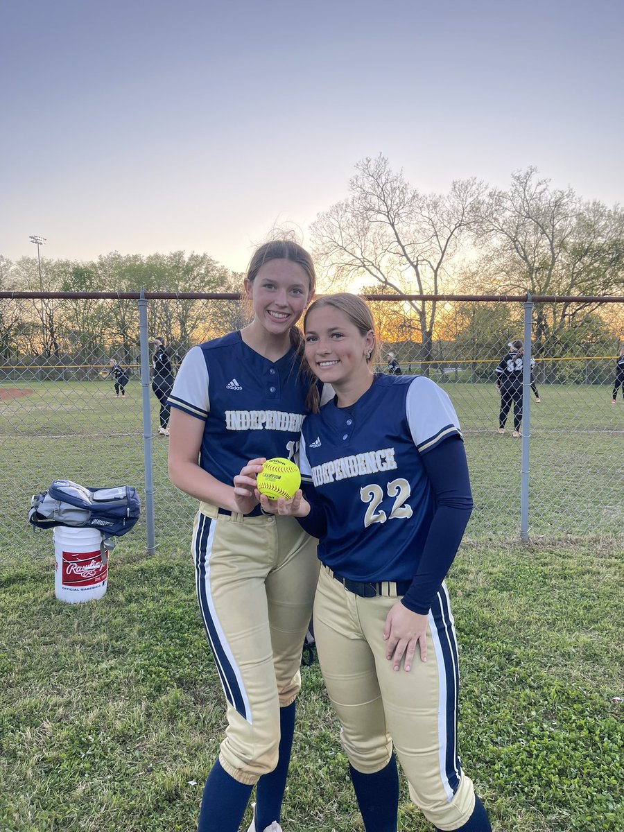 Lady Eagles fall to a good Eagleville team 5-3, but bounce back with a 4-2 win over Wilson Central. Piper Johnson and Reagan Maxon both joined the bomb squad today! Back in action at 10:30 tomorrow against Ezell Harding!