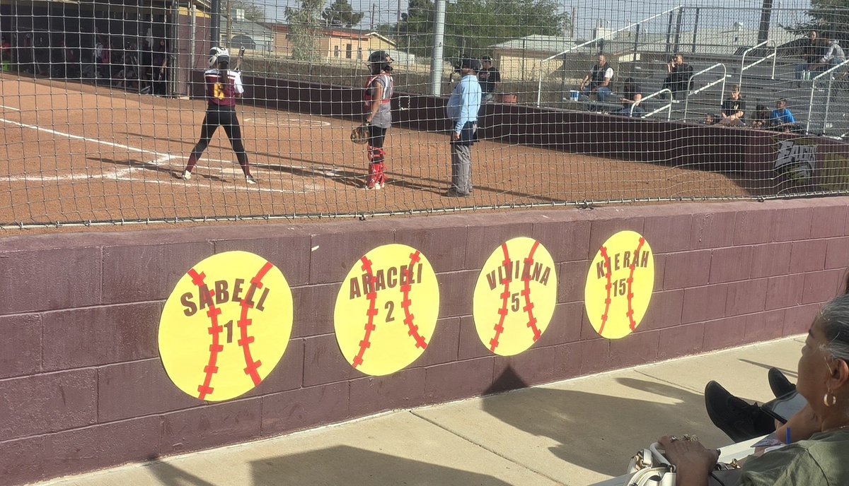 Celebrating senior night at the nest! 🦅 Thank you seniors for an incredible softball season, you will be missed! 🥎👩‍🎓🎓 #SeniorNight @smjackso1 @AHSGoldenEagles @MrAndrade_AHS @ODPHIRuben @ElenaMo2016 @coachramossb