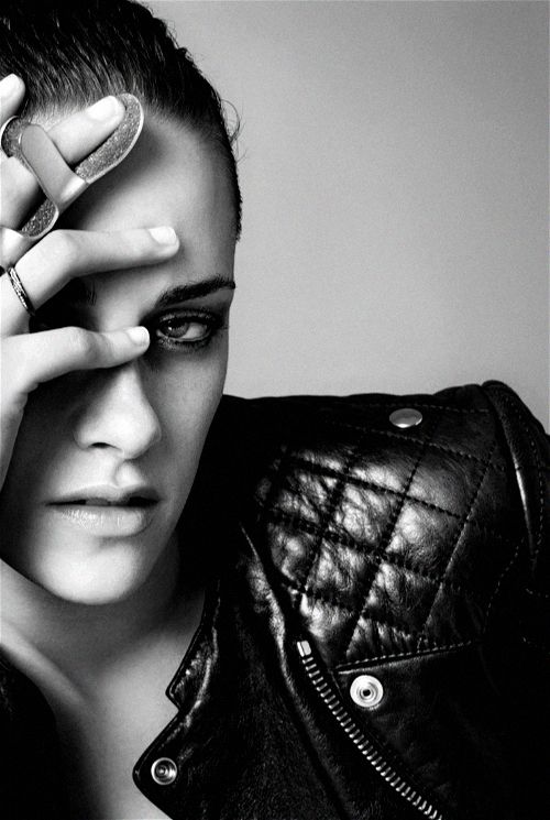 BDelizzy4440's tweet photo. Happy belated birthday K-Stew. https://t.co/ca90msggTN