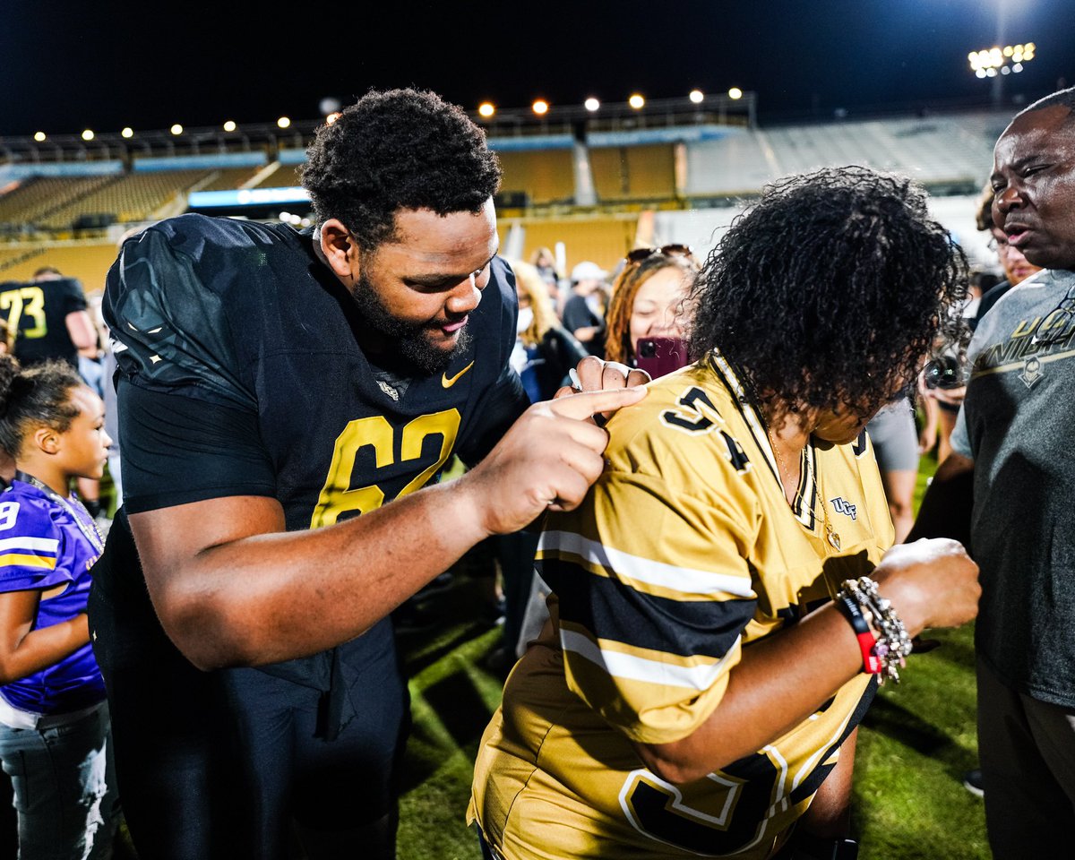 .@UCF_Football Spring Game 2024 with the best fans 🫶 Can’t wait to see y’all in August!