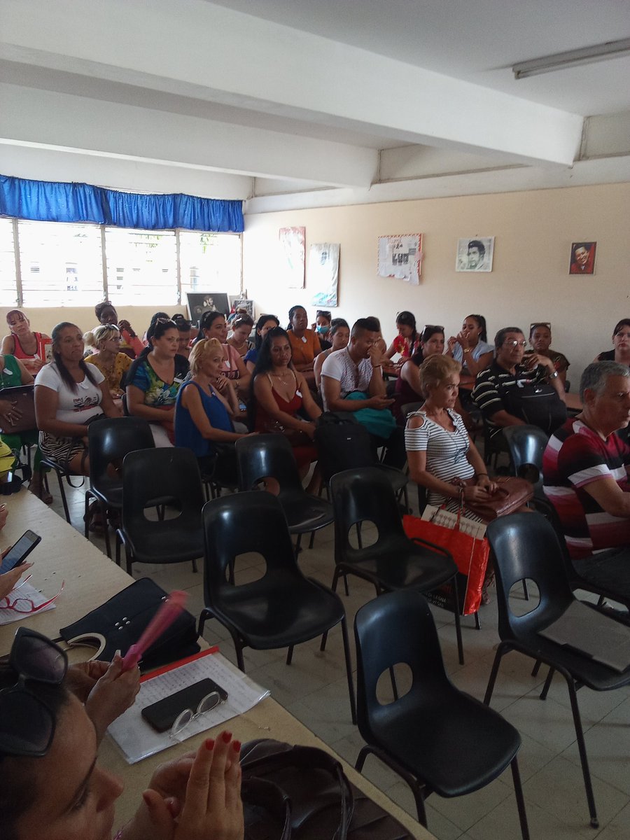 PorLaConservaciónDeLaMemoriaHistórica Se celebra Evento Joyas de la Pedagogía en Ciego de Ávila, presentándose trabajos como: Estrategia de capacitación a tutores de estudiantes del Técnico Medio en Gestión Documental, entre otros. @citmaciego @citmacuba @ReyesMaryuska