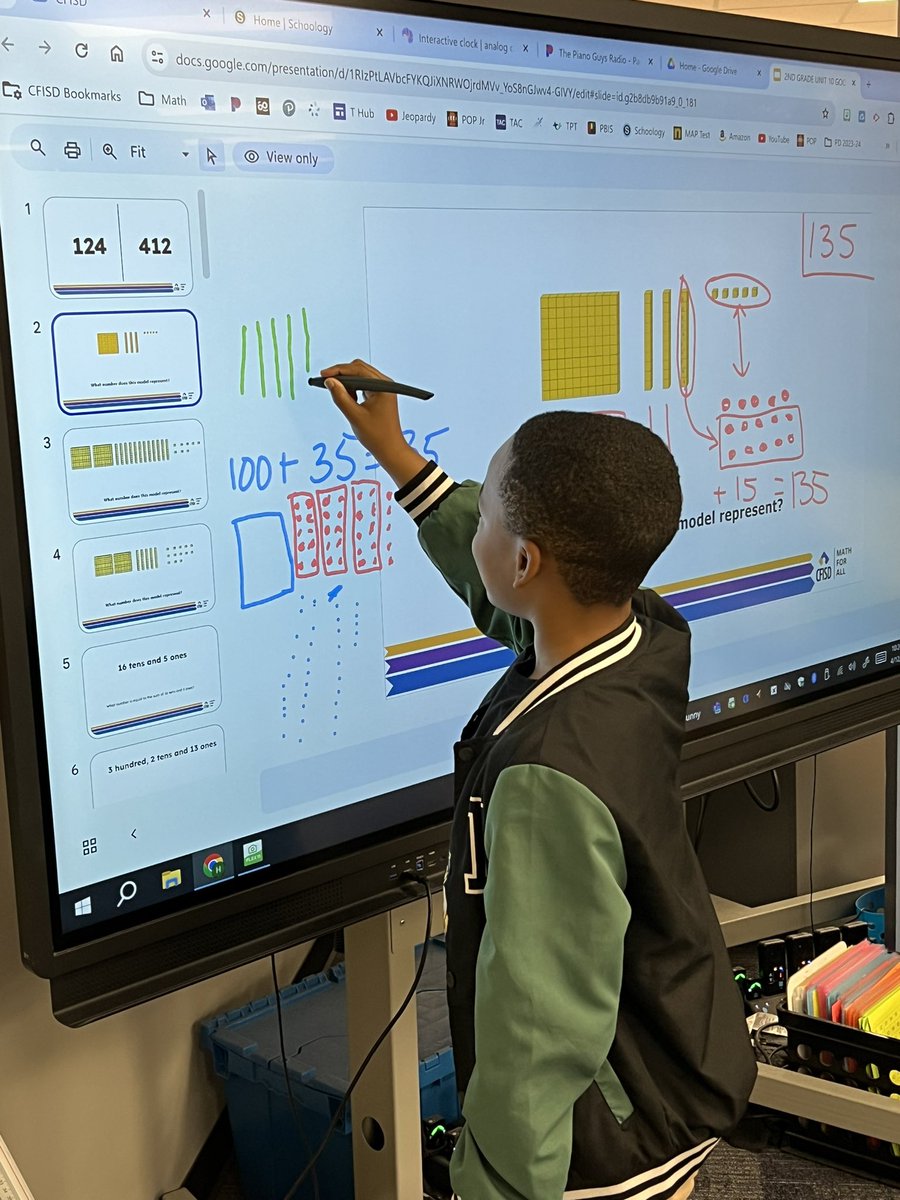 YeaBeck2's tweet photo. I have some smart cookies 🍪 in 2nd grade!! Representing Base 10 Numbers in different ways!👍 
#TogetherWeSwarm @CyFairYeager @cfisdmath 
@tylerhartCyFair https://t.co/R4lKwLSn2s