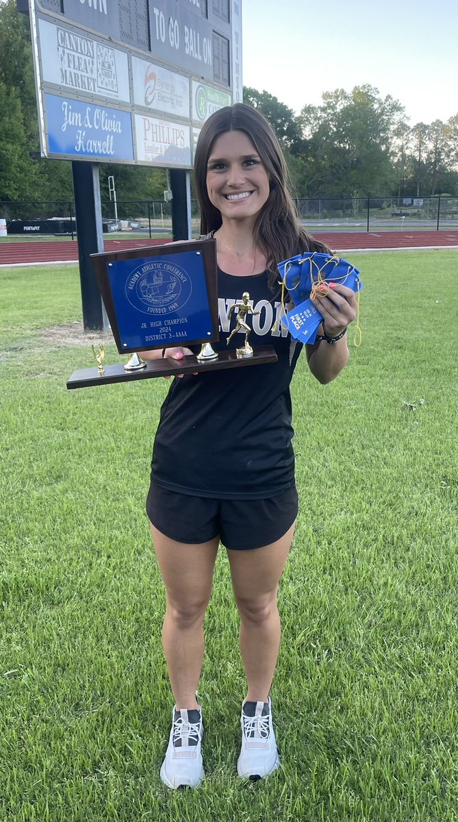 ESPN3ALLDAY's tweet photo. Number 🥇 across the board. Kid is a baller 🏃🏻‍♀️💨💨💨 @maryalice1820 https://t.co/euZLXcvKK6