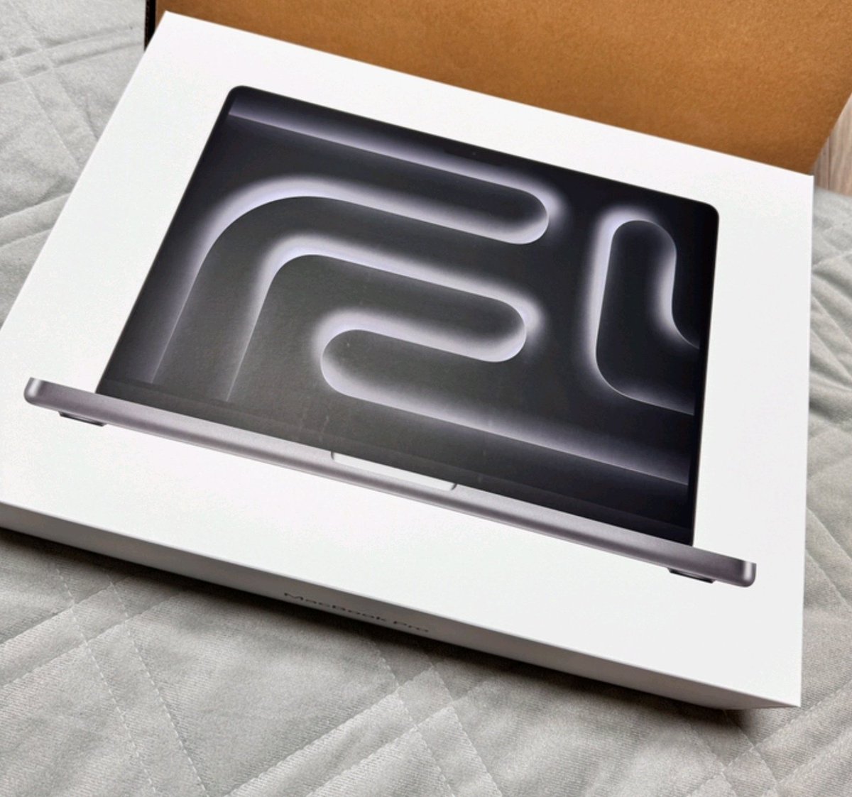 맥북 프로 이벤트🎁
참여방법:Rt, 메인트Rt, 맘눌, 팔로우
당발은4월18일입니당
노트북 없으신분들만 신청해주세용