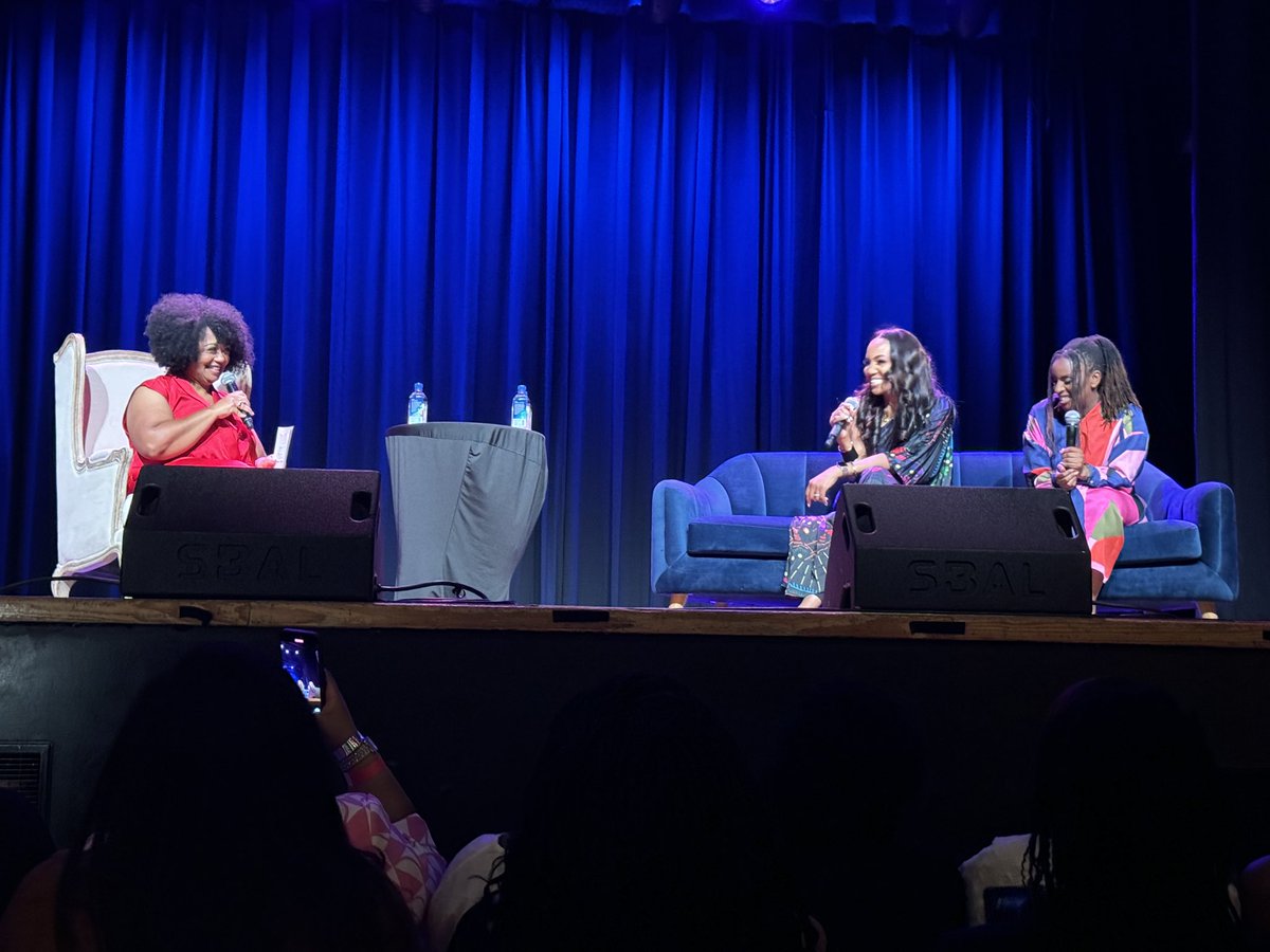 askdeavilasade's tweet photo. Got to attend the @therapy4bgirls Live Podcast!
Everyone did so amazing!
#HealingInRealTime https://t.co/6CqZ2bwVFp