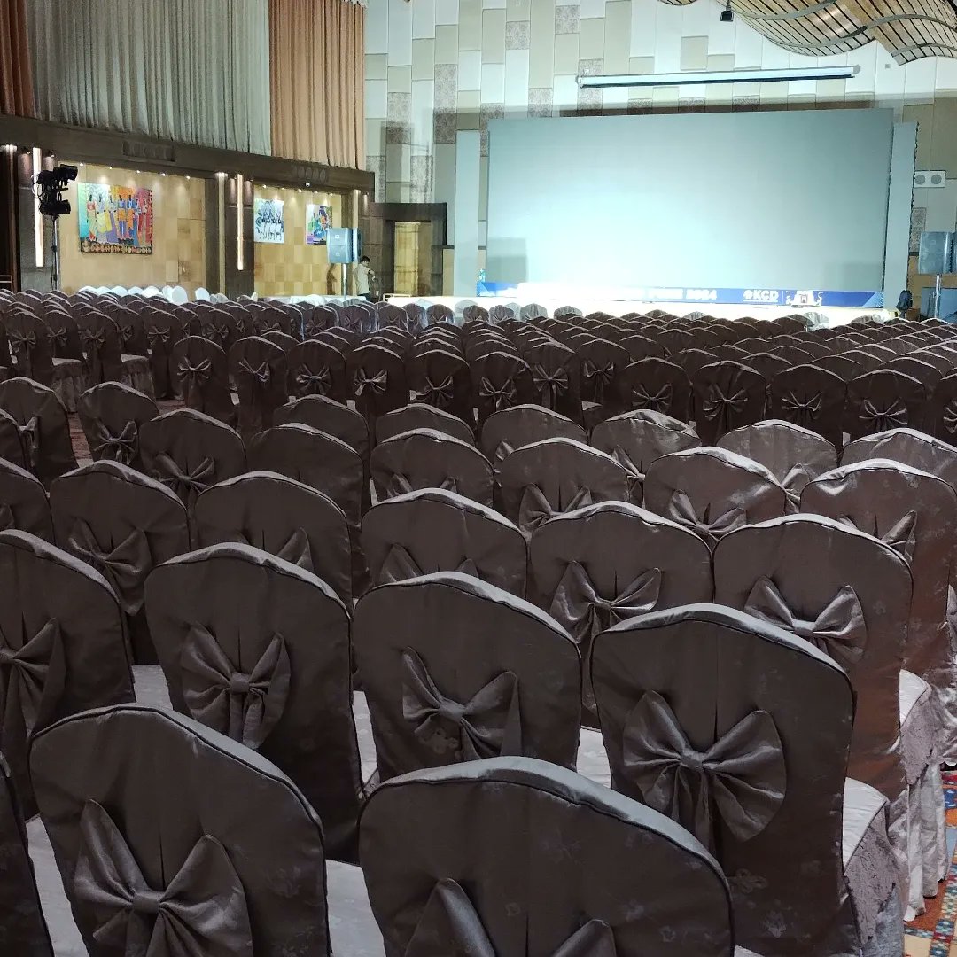 🌟 We're just an hour away from the start! Our team is all geared up for this exciting event. Stay tuned for a day filled with learning, networking, and innovation. See you soon! 🚀 #KCDPune #CloudNative