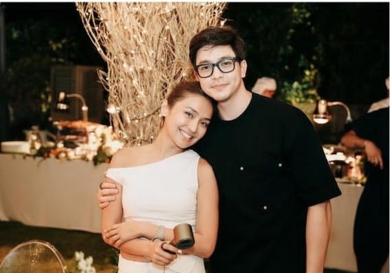 roma_cake's tweet photo. Wala lang...(Seeeelf estap!😂)
#KathDen https://t.co/KOJajSP3jf