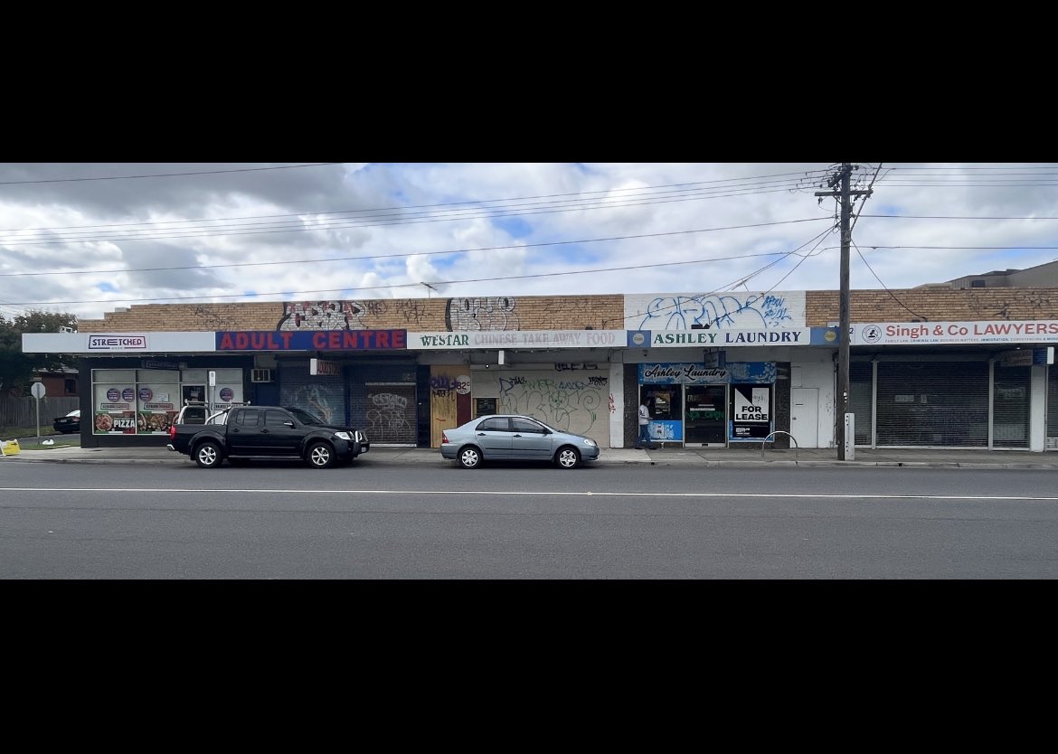 NormanHermant's tweet photo. #AshleySt beautification program: definitely room to grow.
#Braybrook #Melbourne https://t.co/Xo3IHycg8G