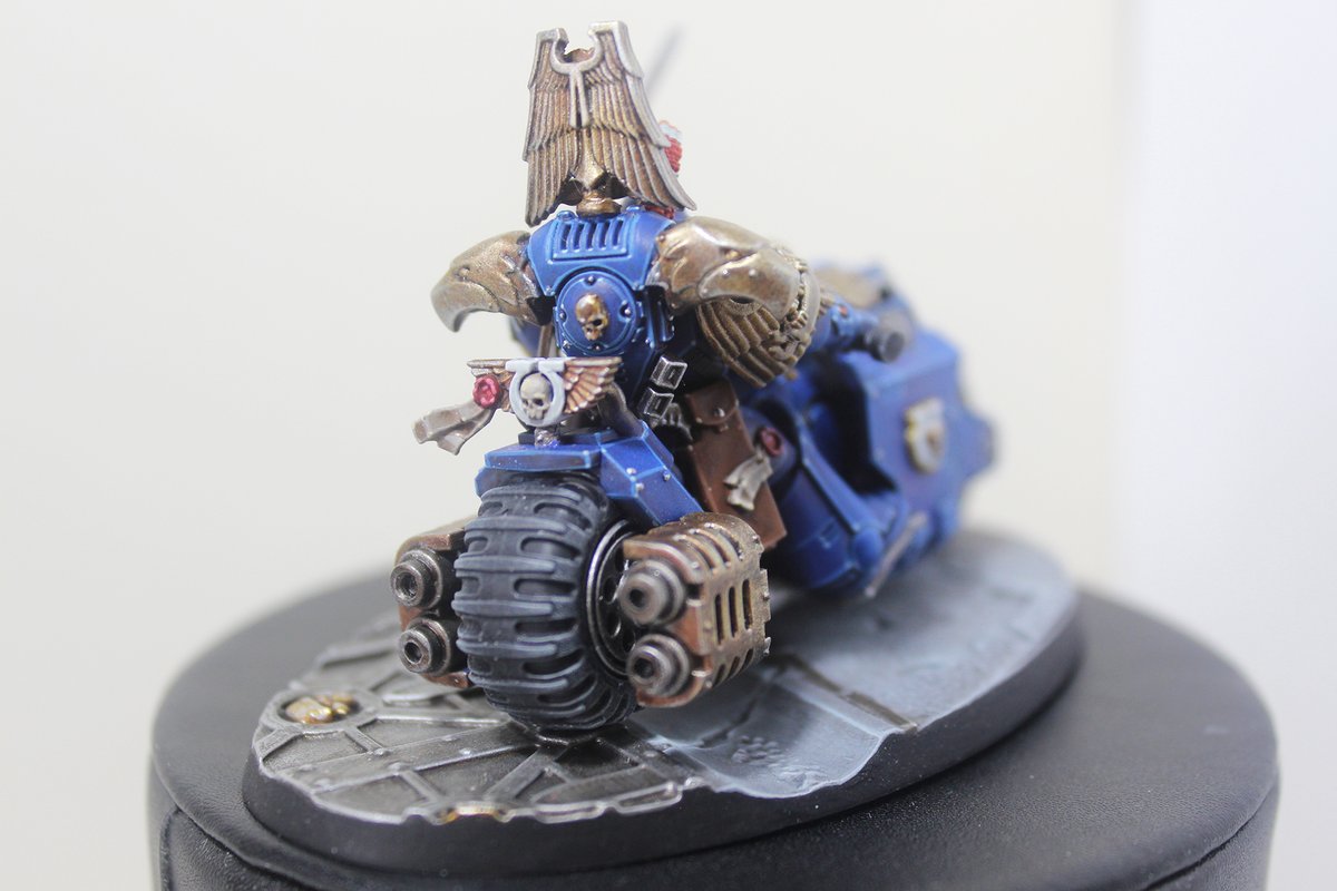 Outriders Captain #Warhammer40k #WarhammerCommunity