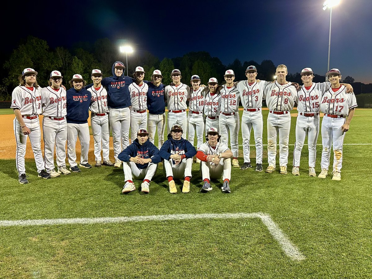 Bears win two games tonight! @TalanLaburda21 and @MadoxVipperman were the winning pitchers. @mcgaha_lane Justin Baker and @RiBarnette each homered! Bears back in action tomorrow for Senior Day against Laurens. We’ll recognize our 6 seniors tomorrow at 1:30. First pitch at 2:00!