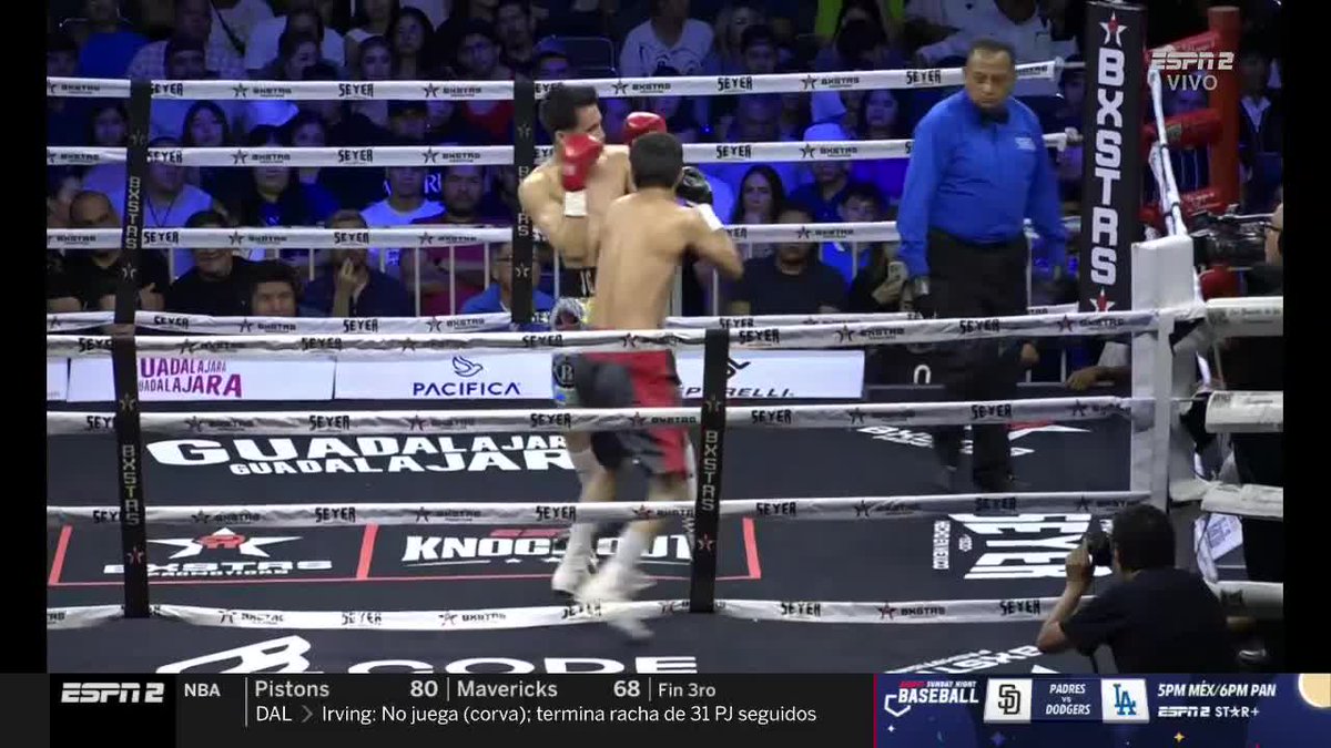 R1: Macías trabaja con el jab para mantener la distancia, García responde con la izquierda pero Lamberto también contesta 🔥 EN VIVO 🔥 por #ESPNKnockOut 📺 @StarPlusLA #BXSTRS