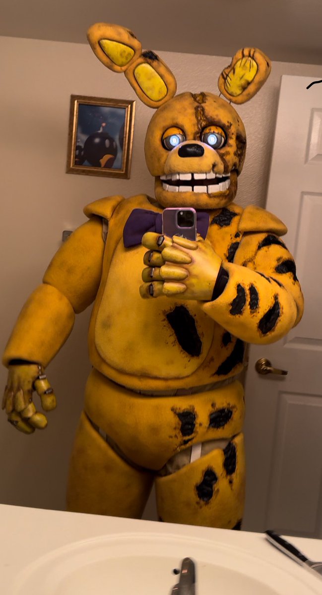 HI GUYS WILLIAM AFTON HERE FROM FNAF