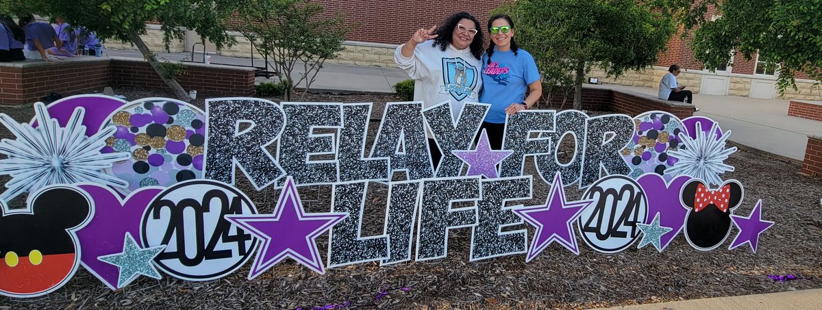 Representing at Relay for Life. Rucker Elementary StuCo is here to support the cause! 🏃‍♂️🏃‍♀️ @RuckerRocks