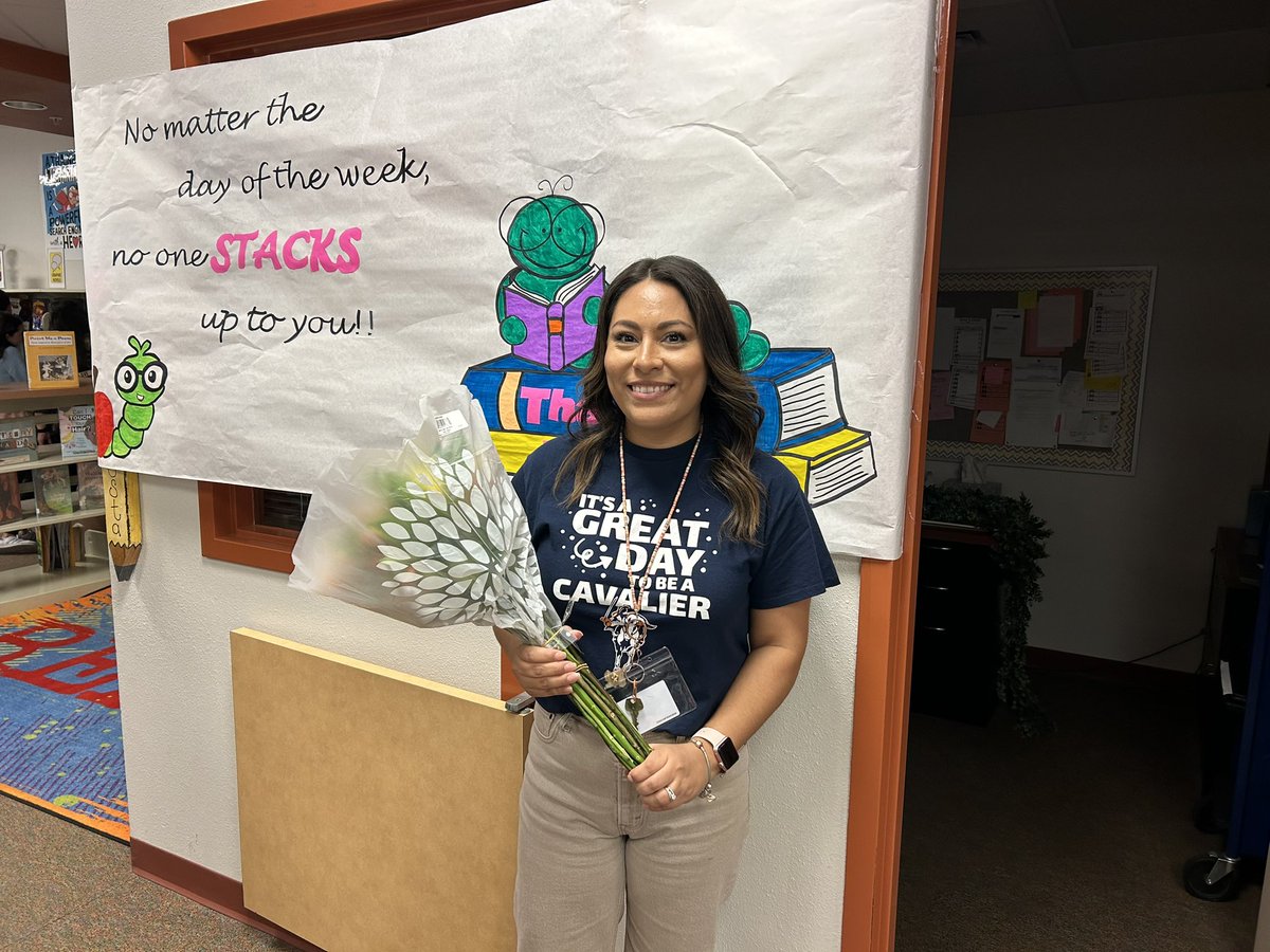 This week we celebrated @EAcosta_HMS for #NationalLibraryWeek. No one else stacks 📚 up to her and we appreciate all she does to ensure our students have the resources they need and library that is safe, supporting, and welcoming to them! 🧡💙 #CavPride #Chasing100