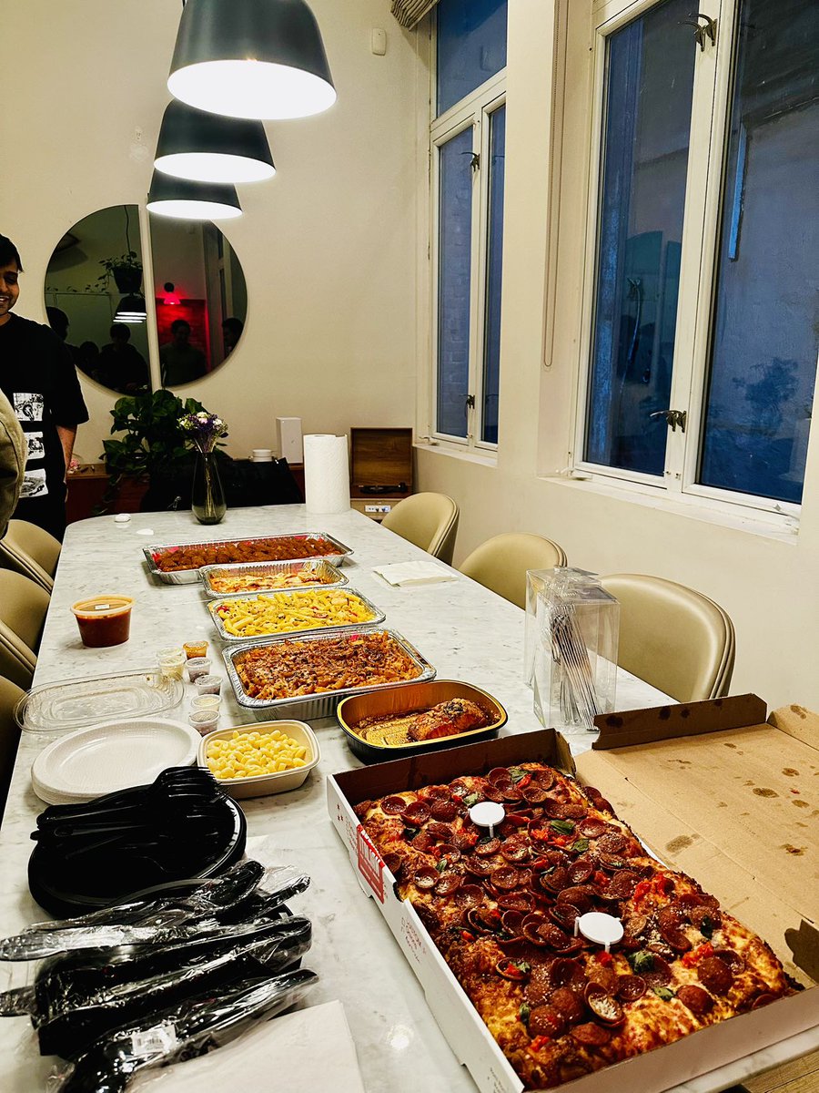 Lin_2mars's tweet photo. The exciting evening is filled with good wine, delicious food, our AquaLabs NY team, and partners – a special moment worth cherishing! 🍾️🍾️

Great to meet new friends, thanks to everyone for coming to our event! 
@eshita  @QEDProtocol  @Arrington_Cap  @1kxnetwork 

#AquaLabs #NewYork