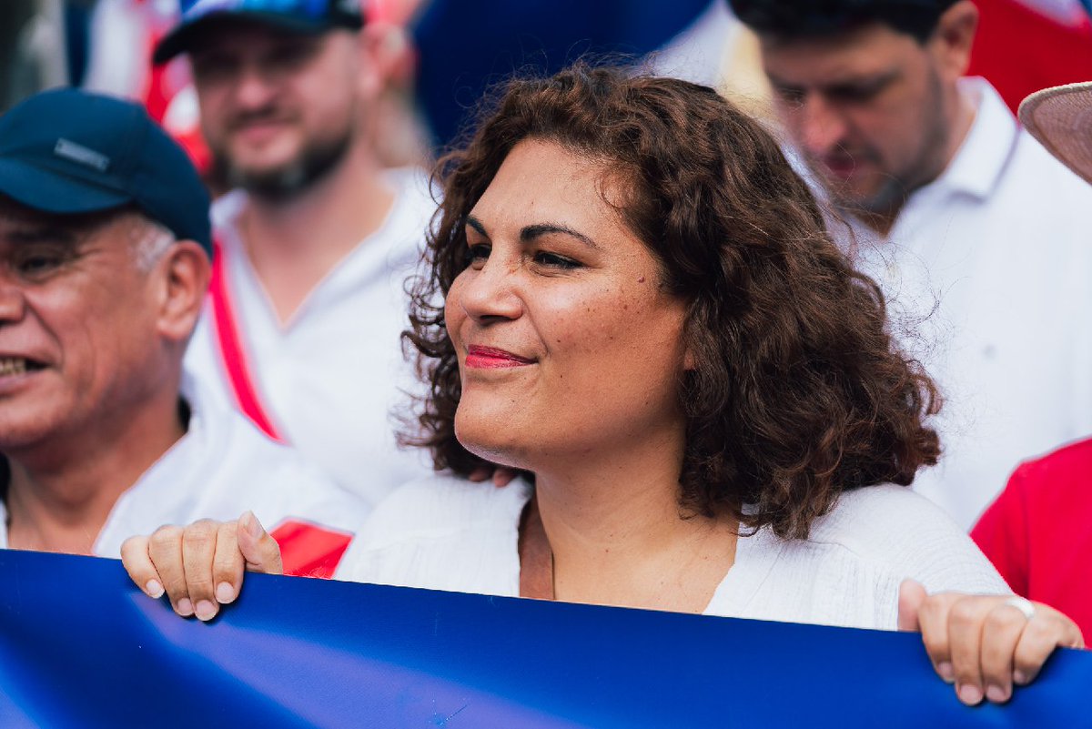 Bastien_VDK's tweet photo. @ChauchatM Pas certain que ce soit la France qui divise ...
Manifestation multiculturelle, dans la bonne humeur, en faveur de la démocratie et du vivre-ensemble 😁🇫🇷 https://t.co/kuYzNpaXTP