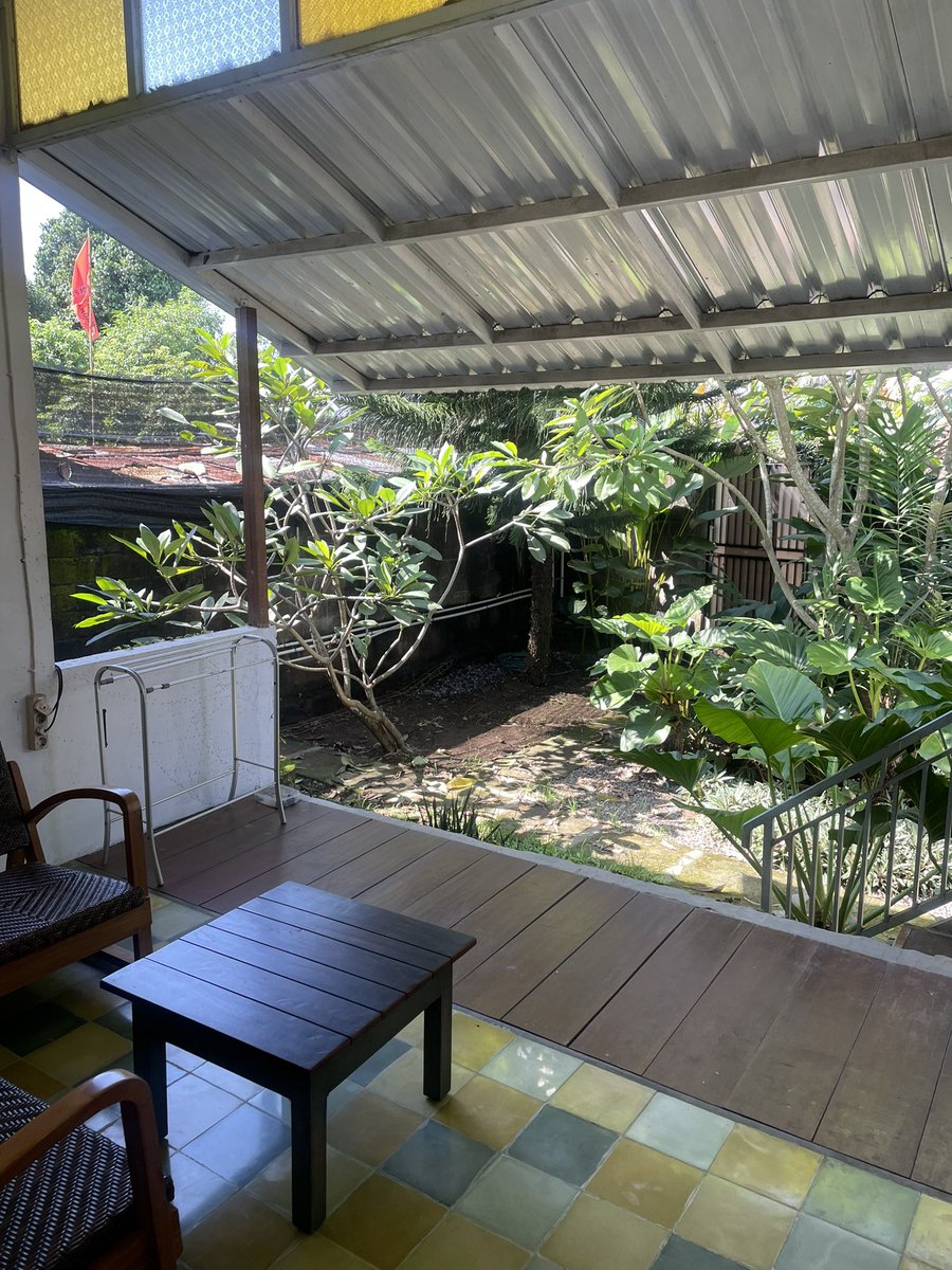 30underpressure's tweet photo. Edisi menemukan airbnb rumah idaman..

Simple, cozy, my 30s will definitely have a well time spent with home like this https://t.co/HABSZwKqil