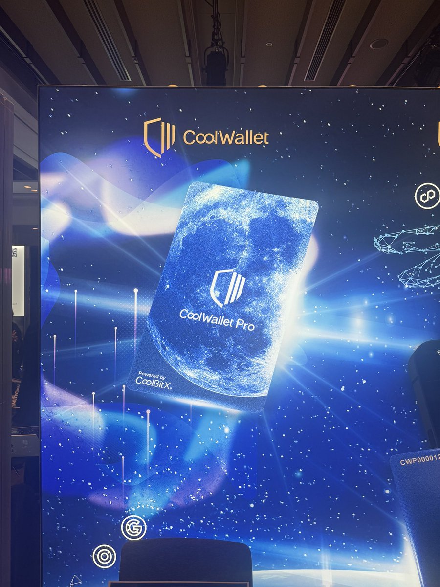 loicenipa's tweet photo. @coolwallet awesome demo!! #coolwallet https://t.co/BTj8BVGTPs