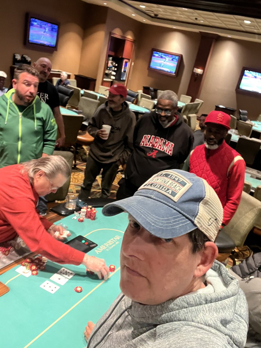 Who’s playing poker tonight? APO in town at @Ameristar St Charles and we got a little stand up game goin… @DFSArmy @TheSharpApp Join our Discord and let’s talk about it tomorrow! 👉 discord.gg/MsK2rWpU