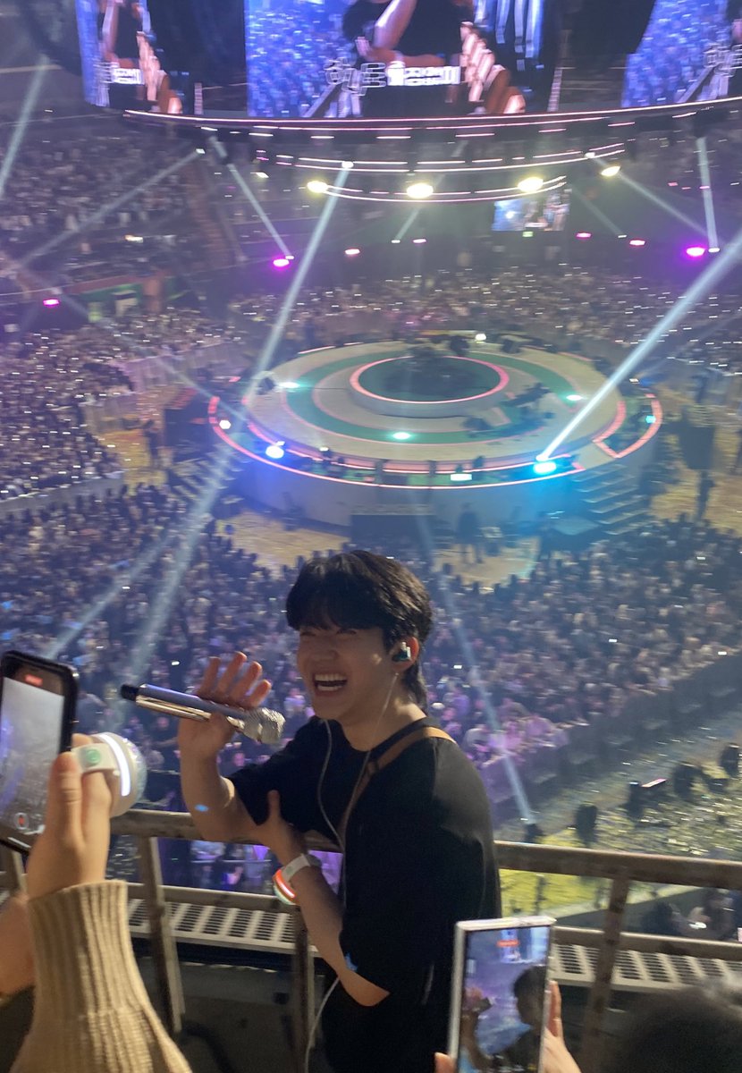ppilong2ya's tweet photo. 진짜 강아지같ㄷㅏ https://t.co/X6loH5nxfI