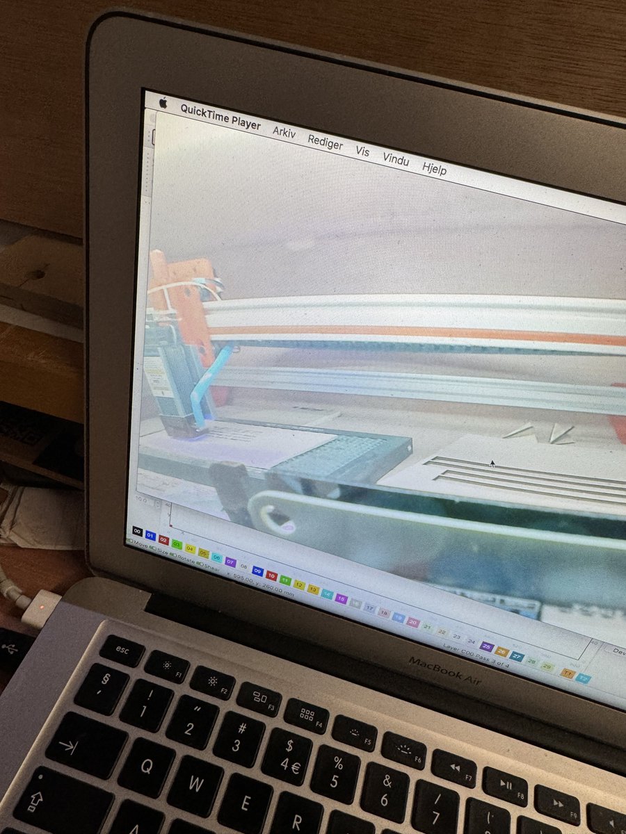 Cam is misaligned, but I’m making a sign to hang by the gaming PC. “Bots of any kind will not only get you banned from the server, but also from the computer”. Son (almost 9) needs to learn 😅