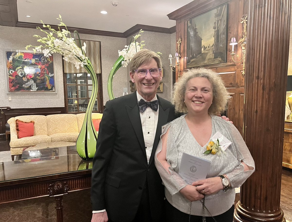 An amazing night with Dr Silverman at the Harvard Club. Dr Silverman had an award ceremony at the Harvard Club and gave a remarkable speech.