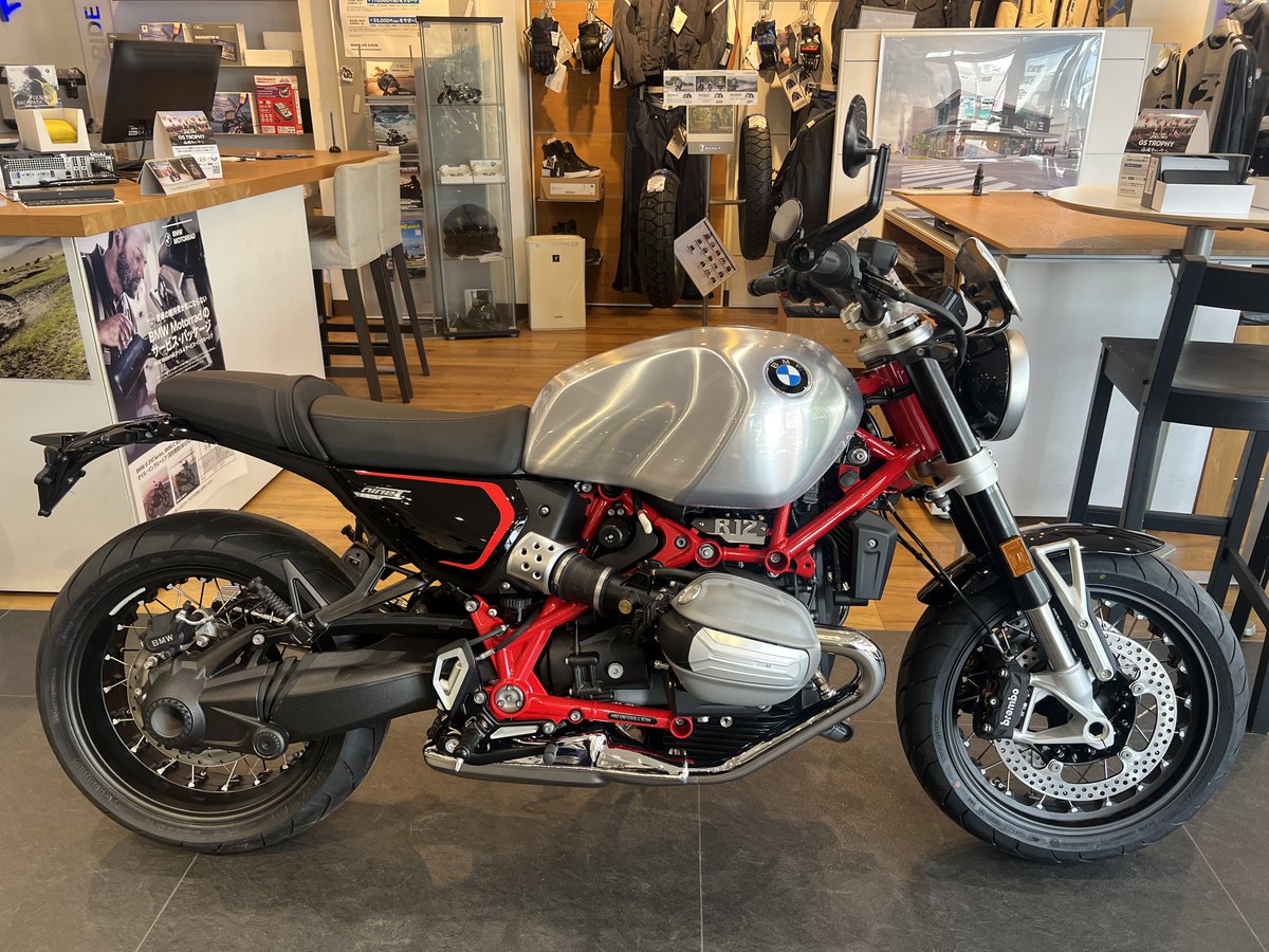 来ましたぜ！！
R 12&R 12 nineT

初回限定のビレットパーツがかっけぇ！！

#bmwmotorrad #mschara #R12 #新モデル