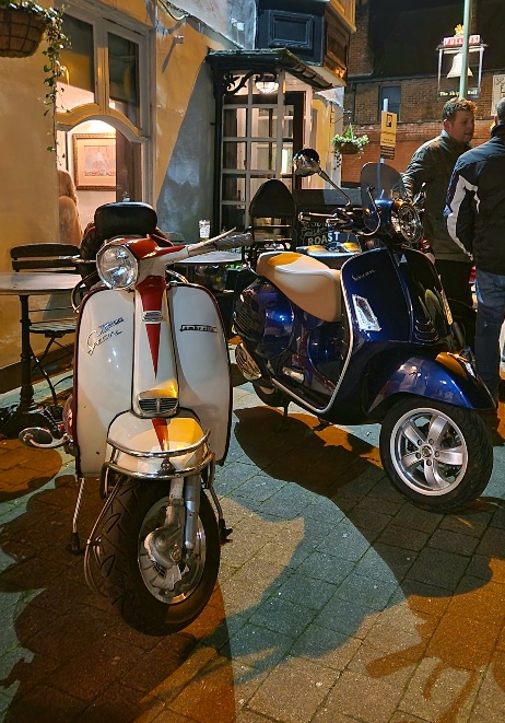 Followers scooters & pics, more on our FB page.

#scooteringscene #scooteringscene69 #royalalloy #scomadi #lambretta #vespa #scootering #scooterist #Scooterboys #scooterrally #scooterrun #serveta