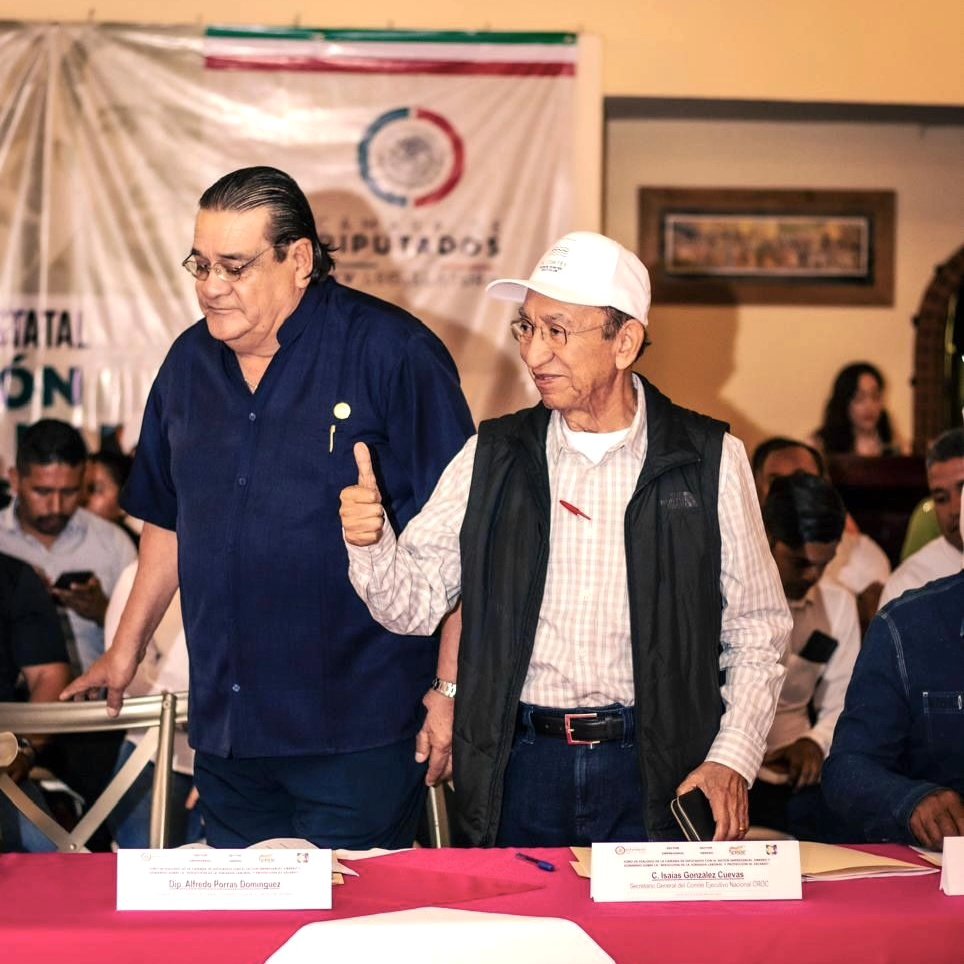 IsaiasGCroc's tweet photo. Hoy en el foro “Reducción de la Jornada Laboral y Protección al Salario”, en la Paz. Los trabajadores dicen, ¡sí!, a elevar a rango Constitucional los 2 días de descanso,cuidar el poder adquisitivo del ingreso laboral, para que los salarios nunca estén por debajo de la inflación. https://t.co/ZqJqgIHgf1