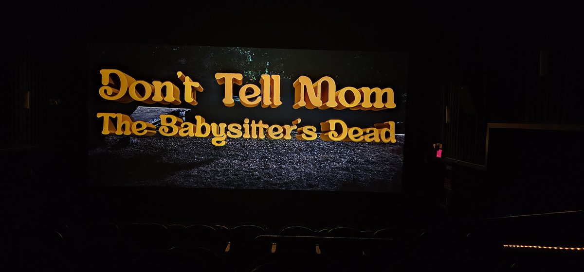 FYYAWOOD's tweet photo. What a great movie🎞📽 I saw this evening! From start to finish I laughed😄, smiled🙂, and relieved the nostalgia of the original😌. A big salute🫡 to the entire cast👏🏾👏🏾👏🏾
#donttellmomthebabysitterisdead2024
#openingnightprofessional https://t.co/BbKNb15ou6