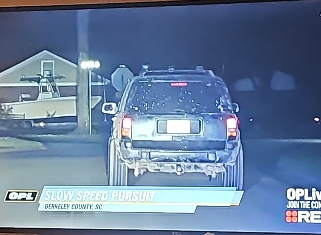 suzyemre's tweet photo. In honor of the king of slow speed pursuits...
@OfficialOPLive @ReelzChannel #OPLive #ShawnPatrolLive #ProfessionalChatters #MissingFrank https://t.co/fvvj72I9dL