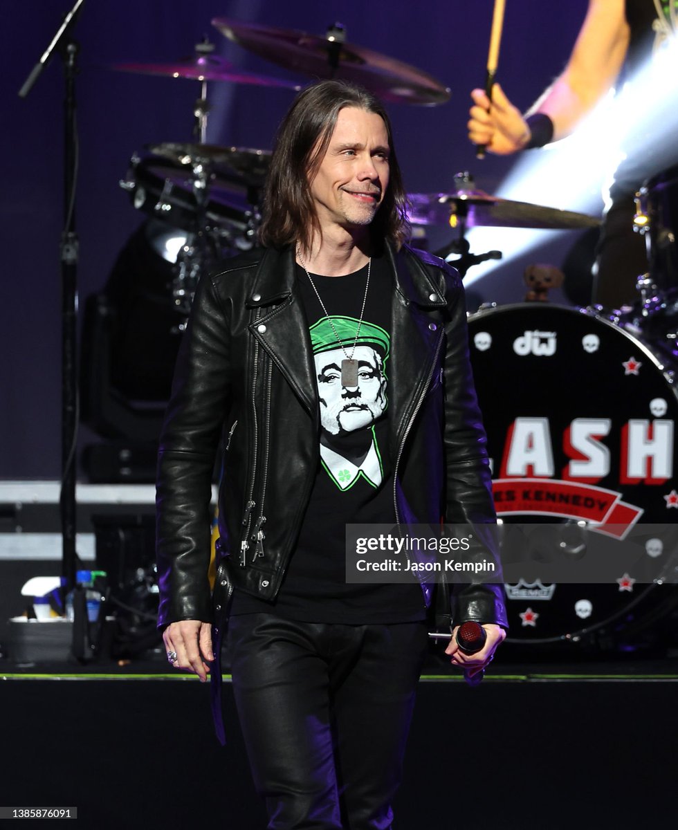 April 21st

📸 Jason Kempin

#MylesKennedy #AlterBridge