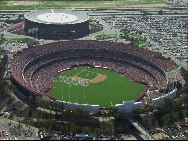 #SellTheTeam and whoever buys the #Athletics should build a new stadium #AtTheColiseum